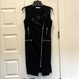 Calvin Klein Elegant Black Zipper Dress
